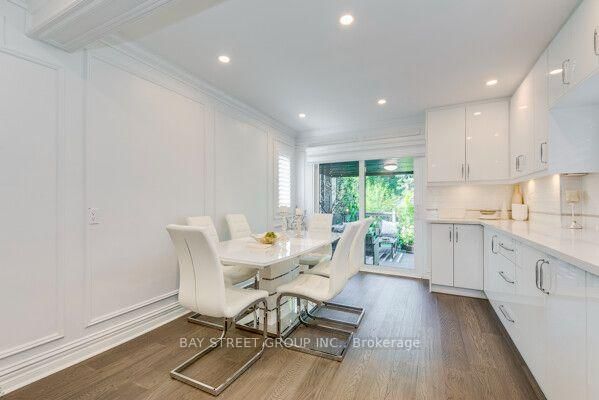 538 Fourth Line • Oakville, ON photo 9