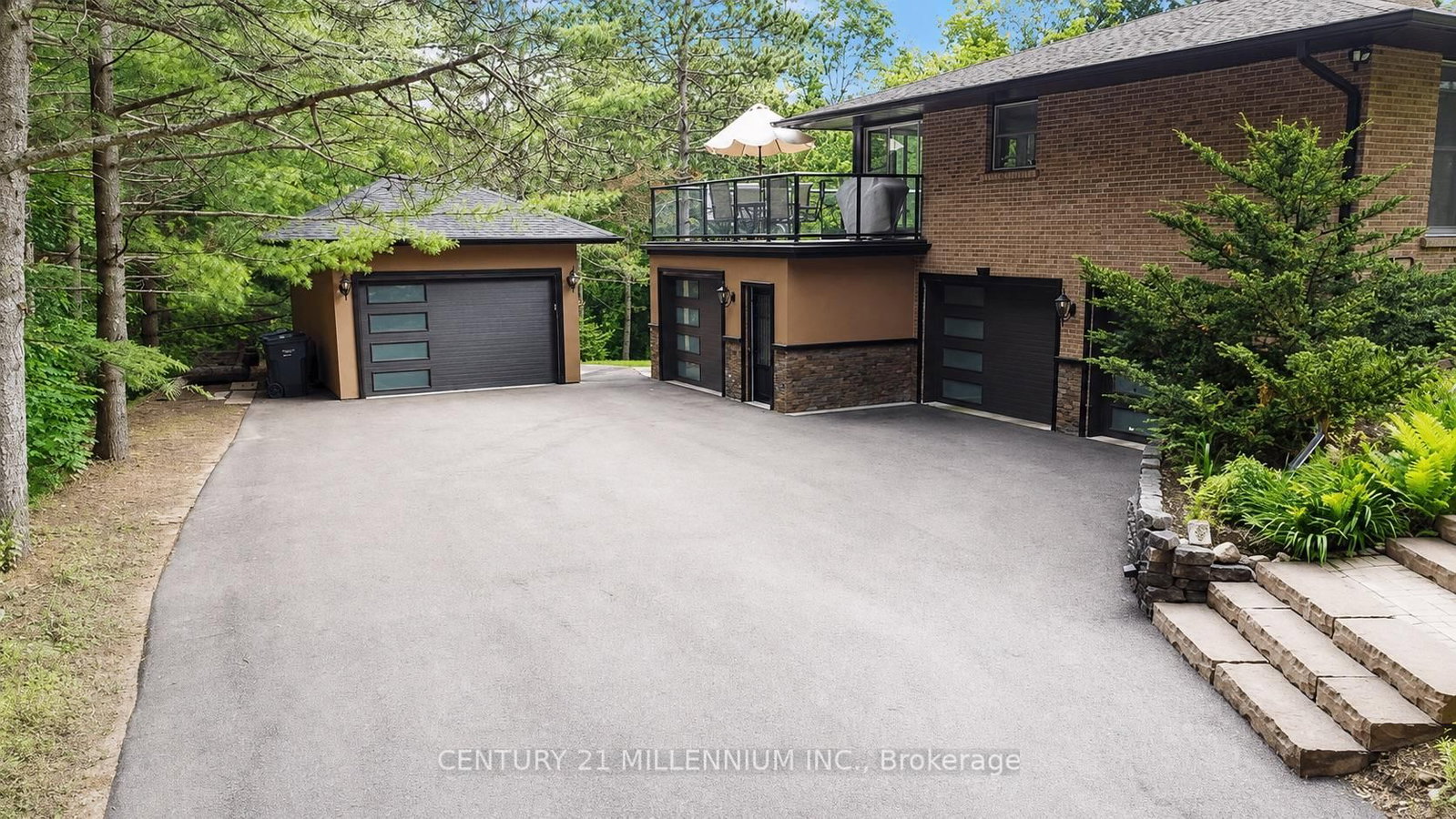 44 Gibson Lake Drive • Caledon, ON photo 1