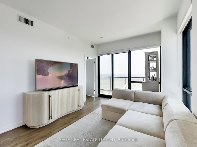 home for lease on 817-251 Masonry Way