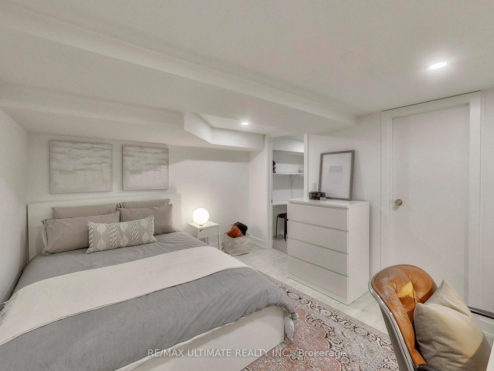 24 Pauline Avenue • Toronto, ON photo 42