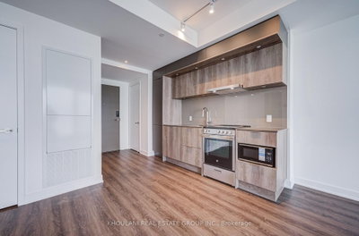 Unit 4906 — 448 Burnhamthorpe Road W — photo 5