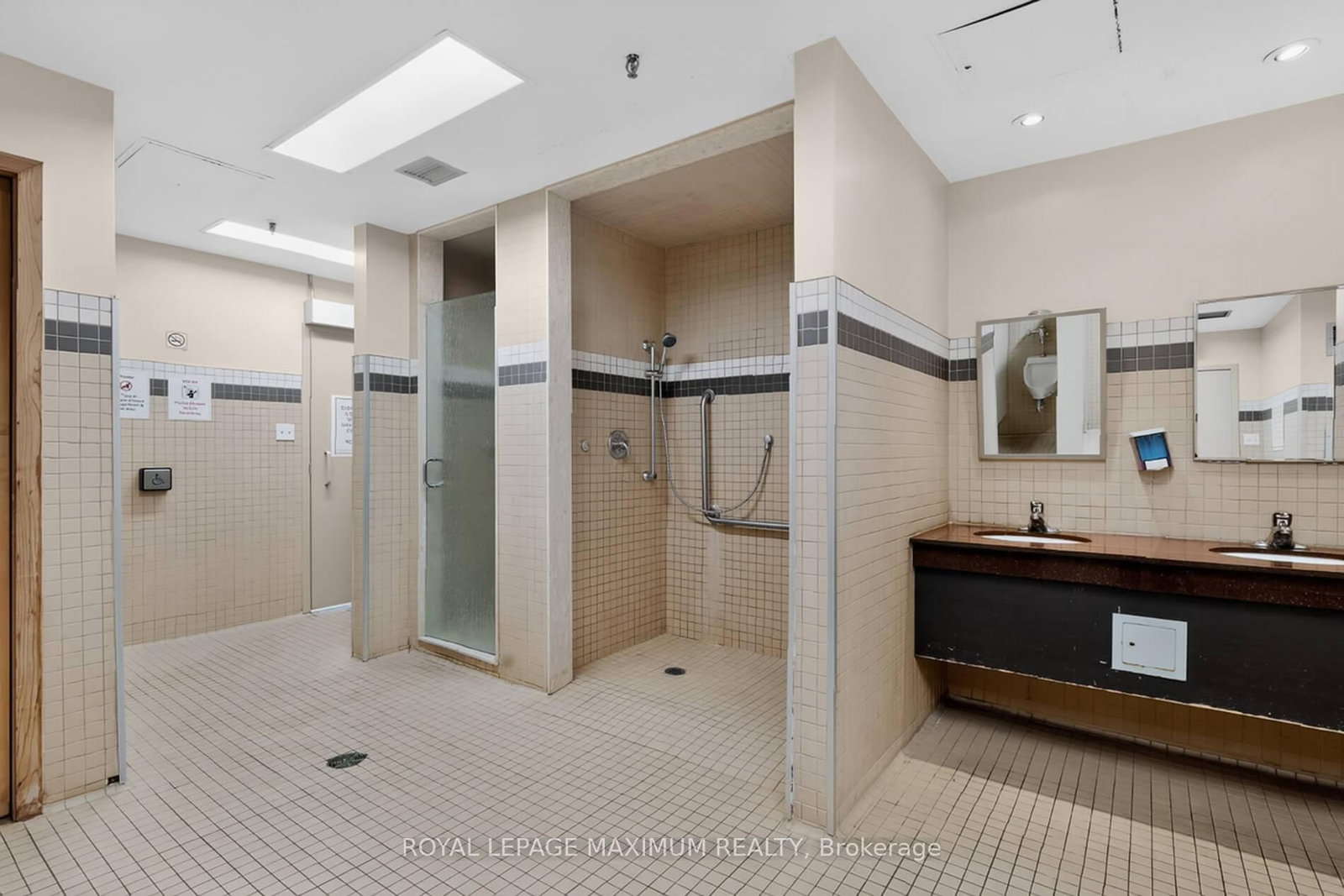 5 Rowntree Road • #717 • Toronto, ON photo 33