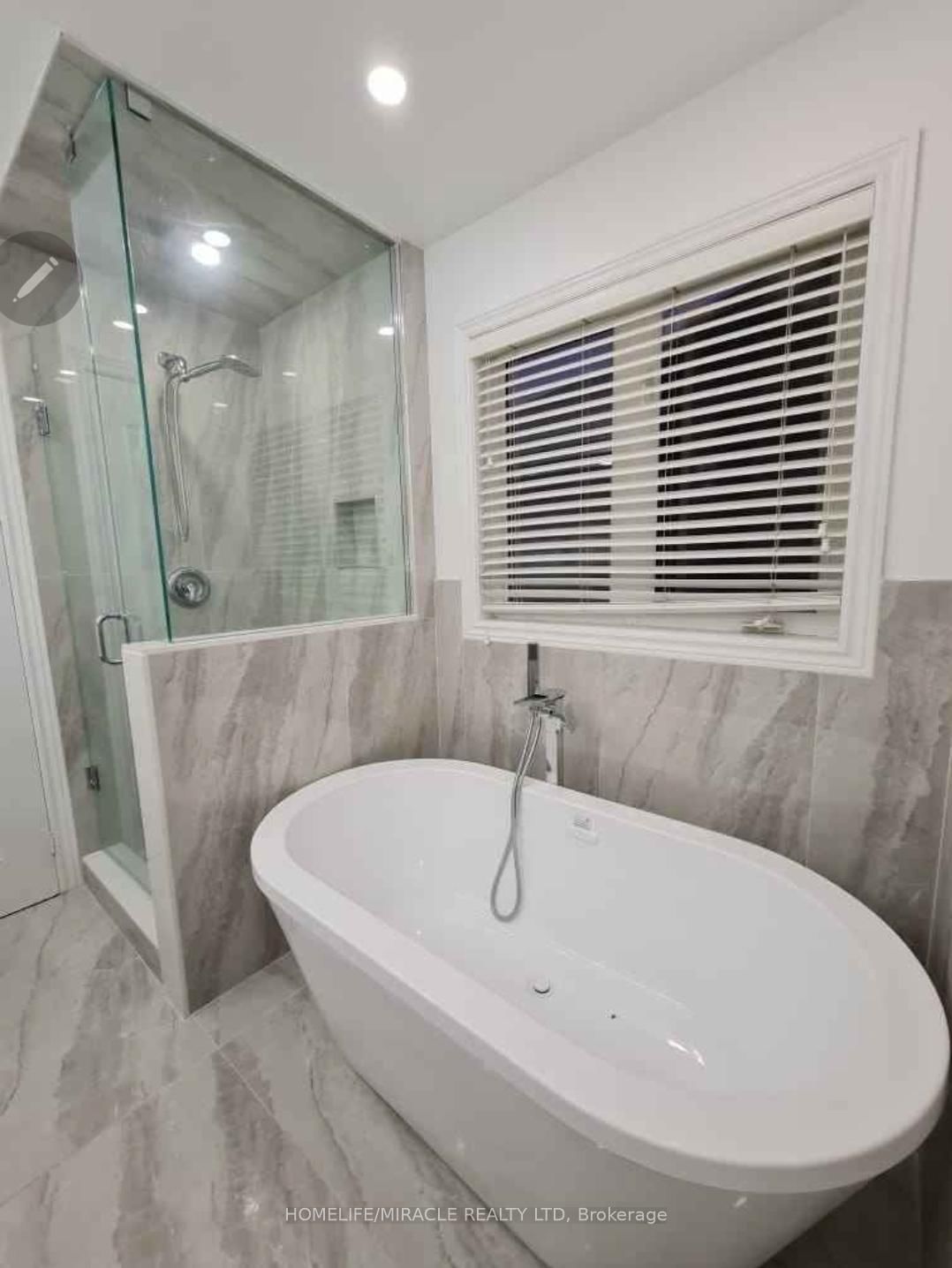 7153 Village Walk • Mississauga, ON photo 10