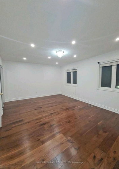 7153 Village Walk • Mississauga, ON photo 9