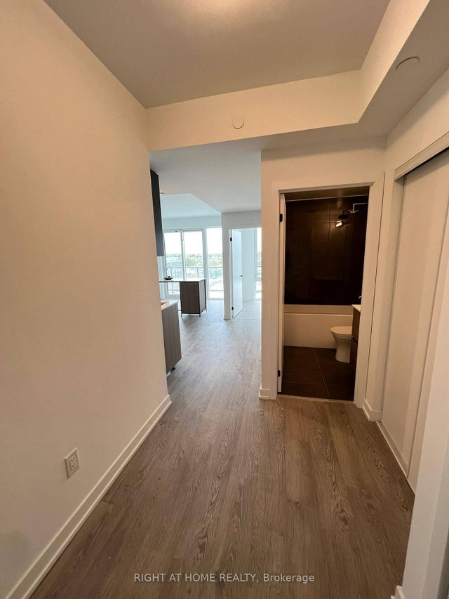1101 - 220 Missinnihe Way