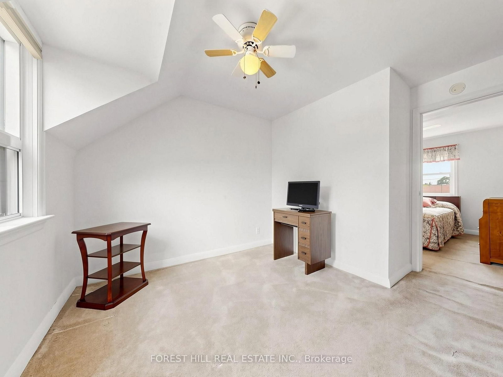 25 Cartwright Avenue • Toronto, ON photo 12