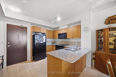 1359 Rathburn Mississauga,ON L4W 5P7 — Photo 15