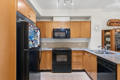 1359 Rathburn Mississauga,ON L4W 5P7 — Photo 16