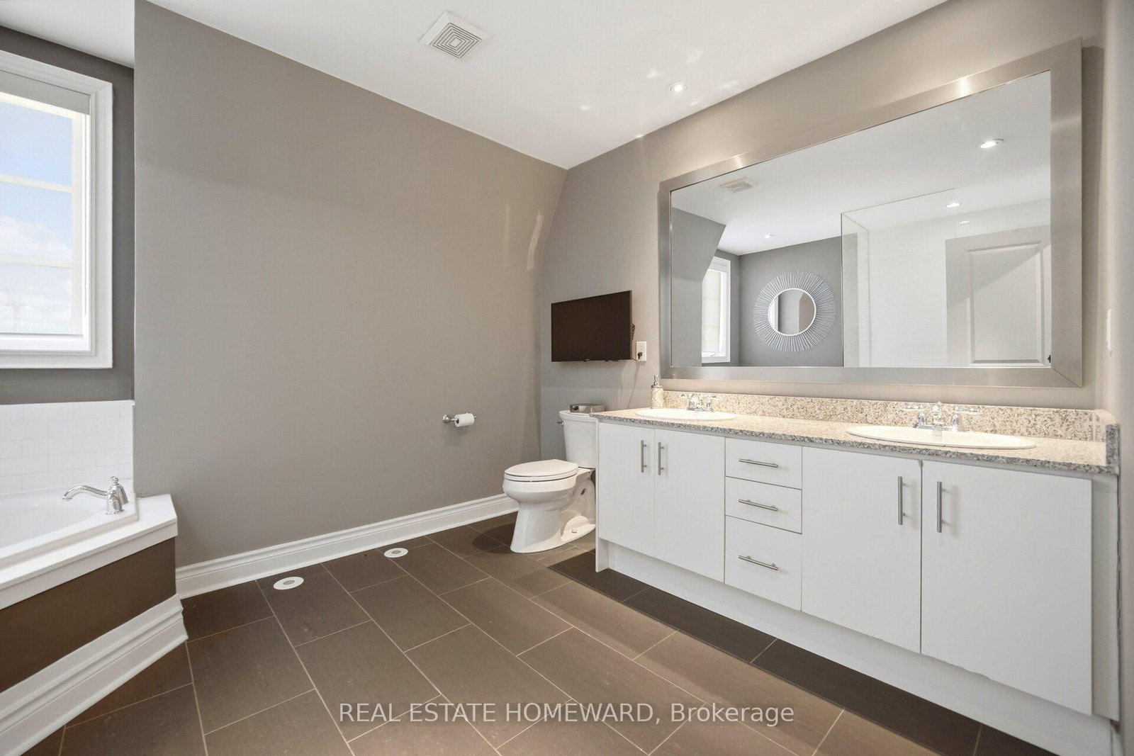 62 Cormier Heights • Toronto, ON photo 36
