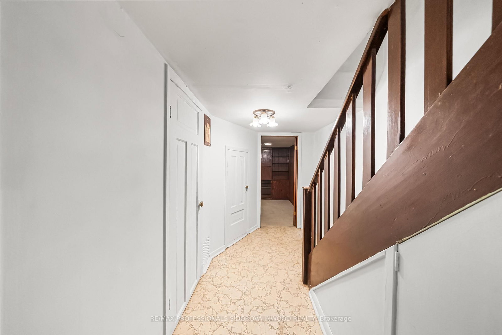 44 Golden Avenue • Toronto, ON photo 29