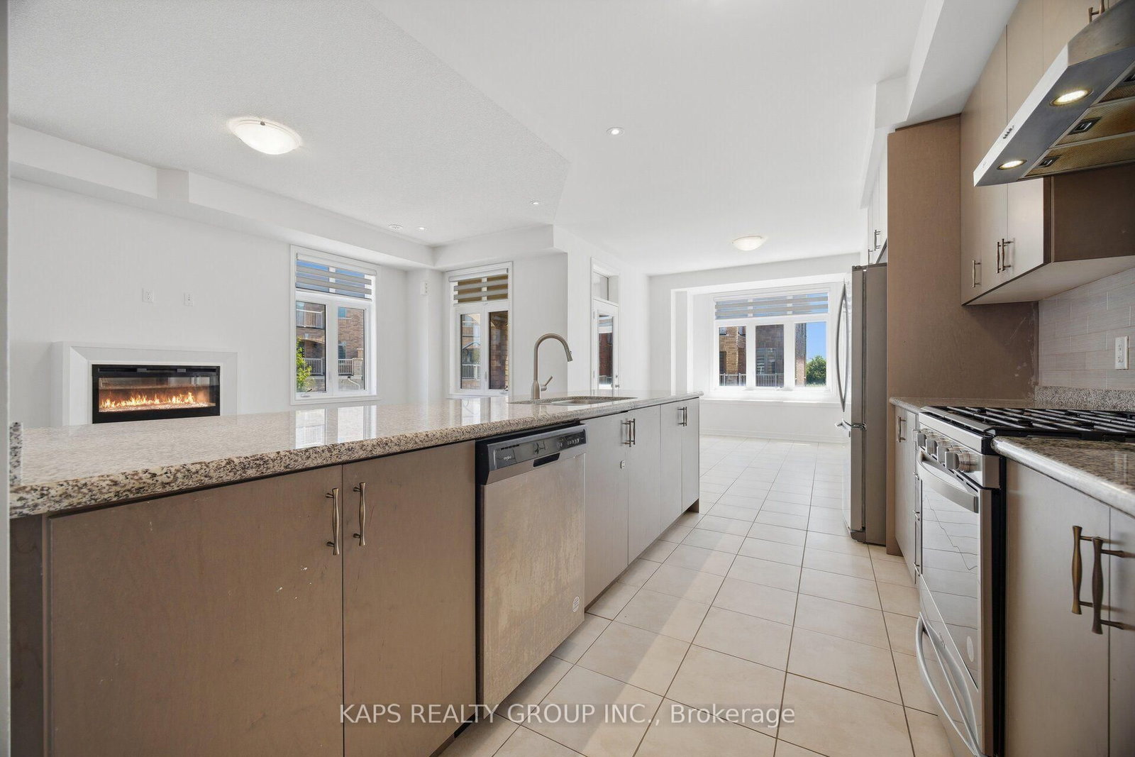 497 Manhattan Common • Oakville, ON photo 17