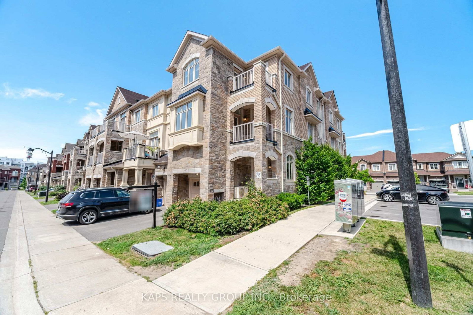 497 Manhattan Common • Oakville, ON photo 4