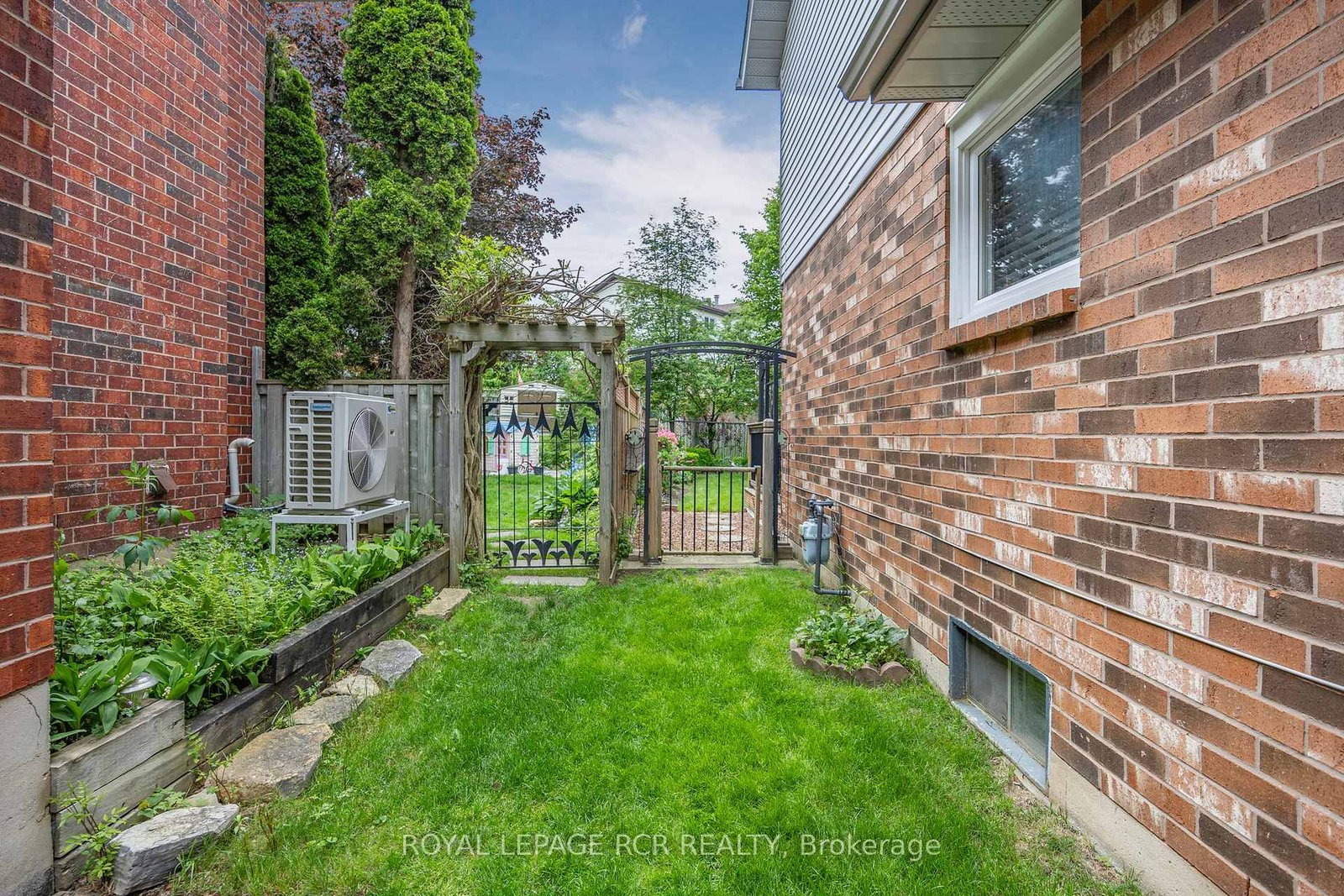 39 Passmore Avenue • Orangeville, ON photo 35