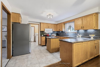 39 Passmore Avenue • Orangeville, ON photo 6