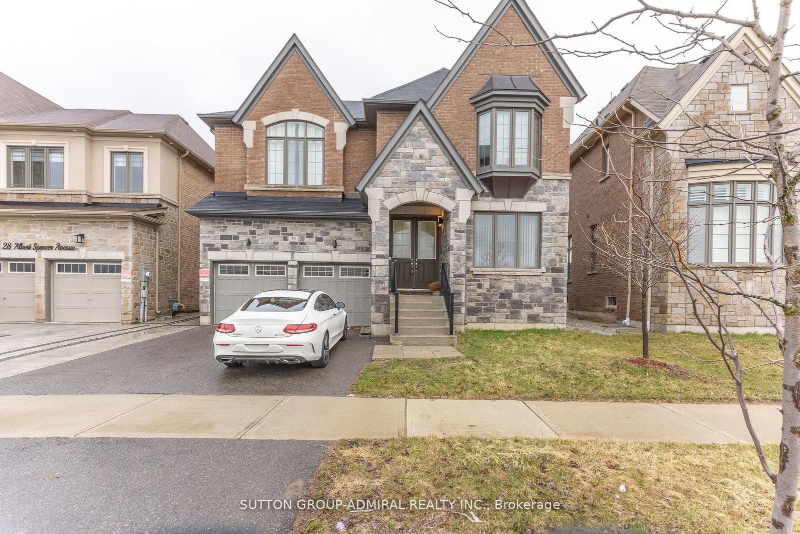 30 Albert Spencer Avenue • Caledon, ON photo 1