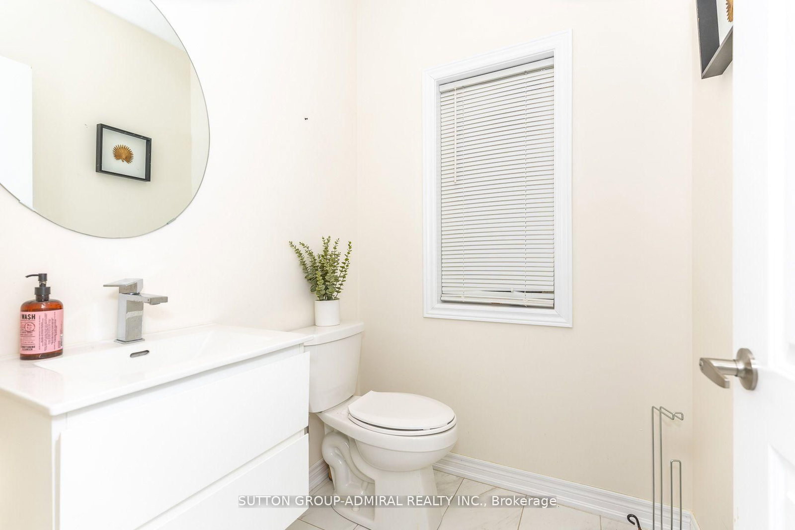 30 Albert Spencer Avenue • Caledon, ON photo 4