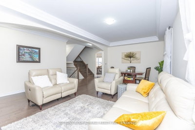 30 Albert Spencer Avenue • Caledon, ON photo 8