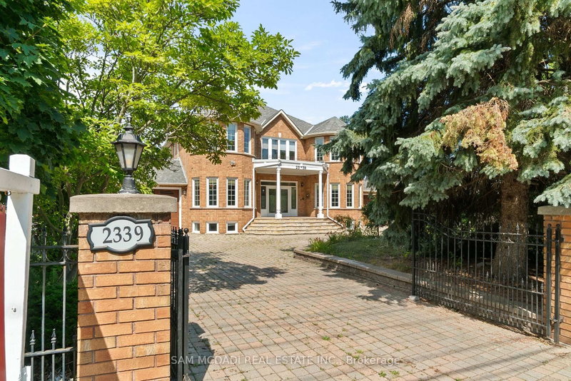 2339 Glengarry Road