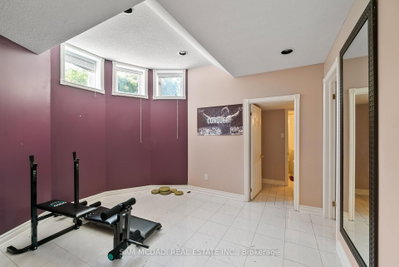 2339 Glengarry Mississauga,ON L5C 1Y1 — Photo 28