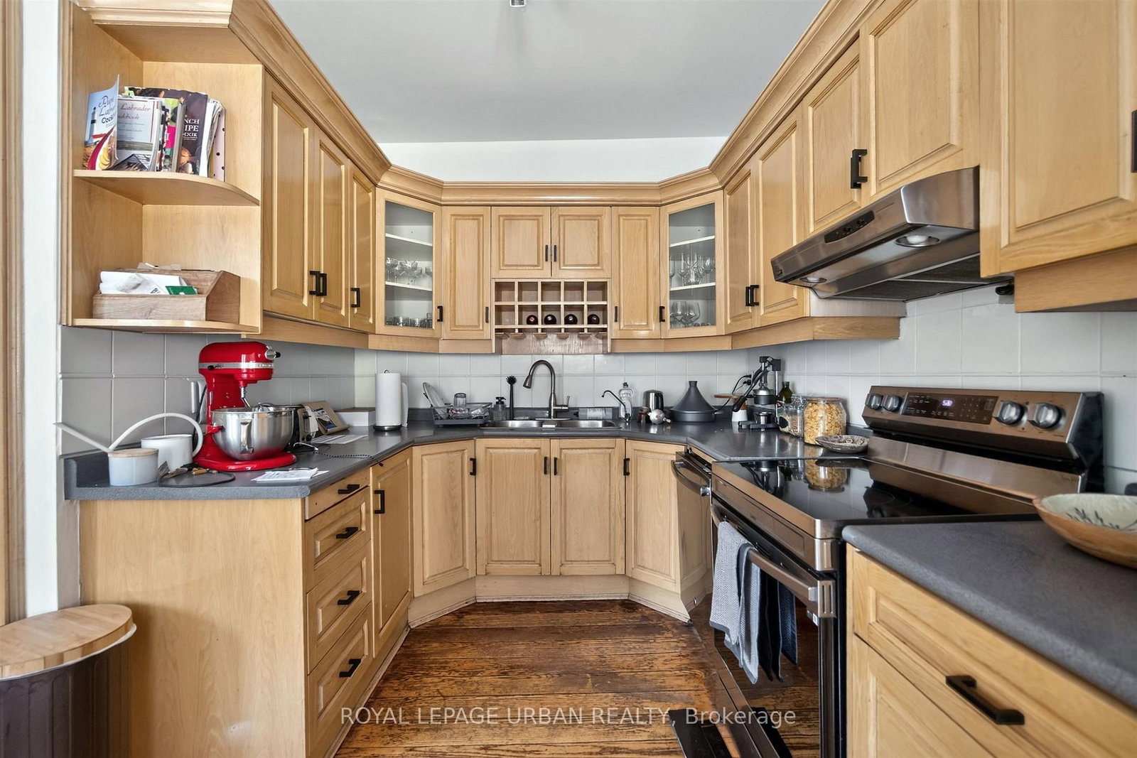 244 Indian Road • Toronto, ON photo 10