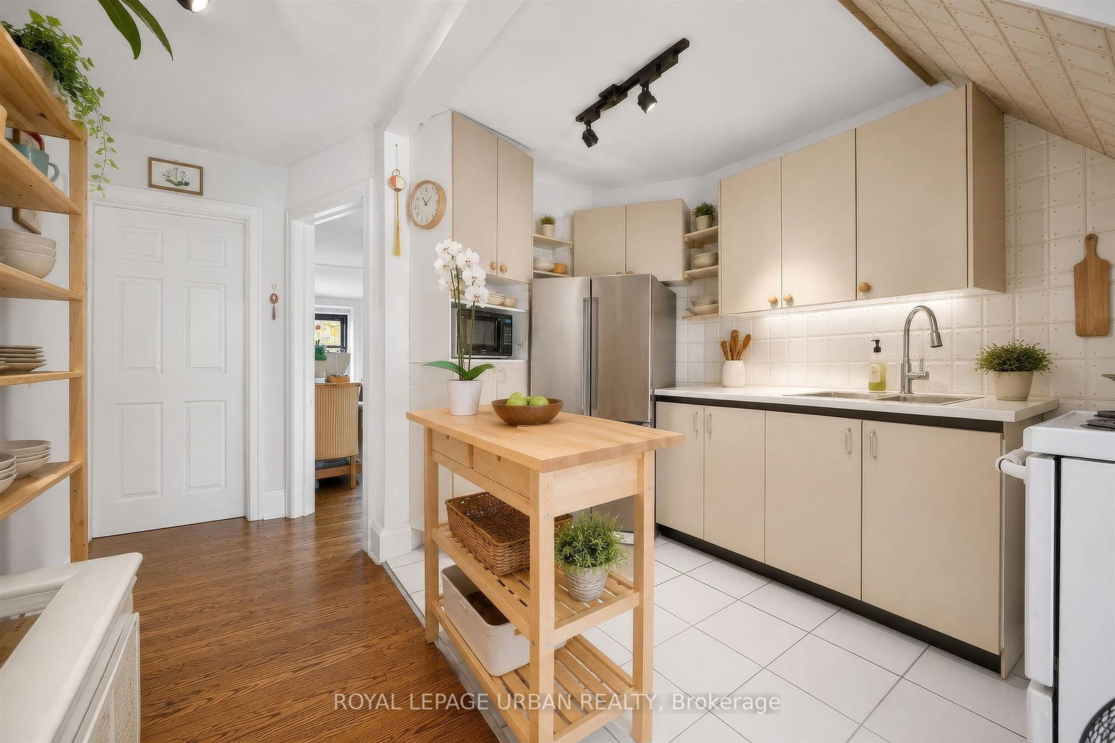244 Indian Road • Toronto, ON photo 32