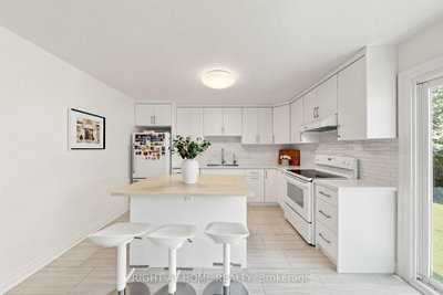 2614 Pollard Mississauga,ON L5C 3H1 — Photo 11