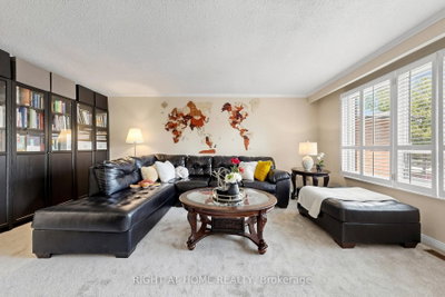 2614 Pollard Mississauga,ON L5C 3H1 — Photo 8