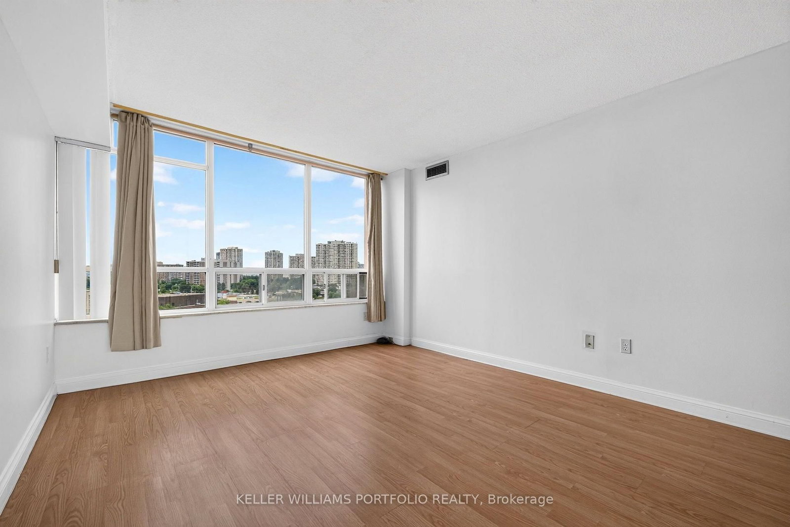 24 Hanover Road • #1008 • Brampton, ON photo 21
