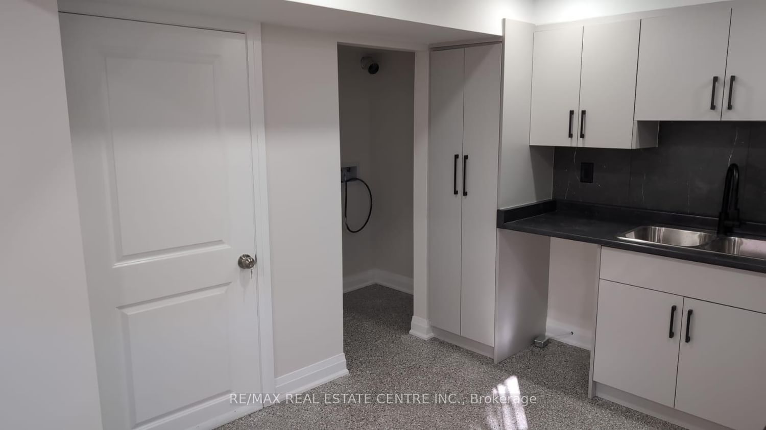 866 Mcnair Milton,ON L9T 6Y6 — Photo 8