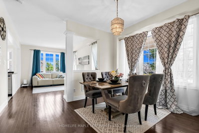 32 Orangeblossom Trail • Brampton, ON photo 9