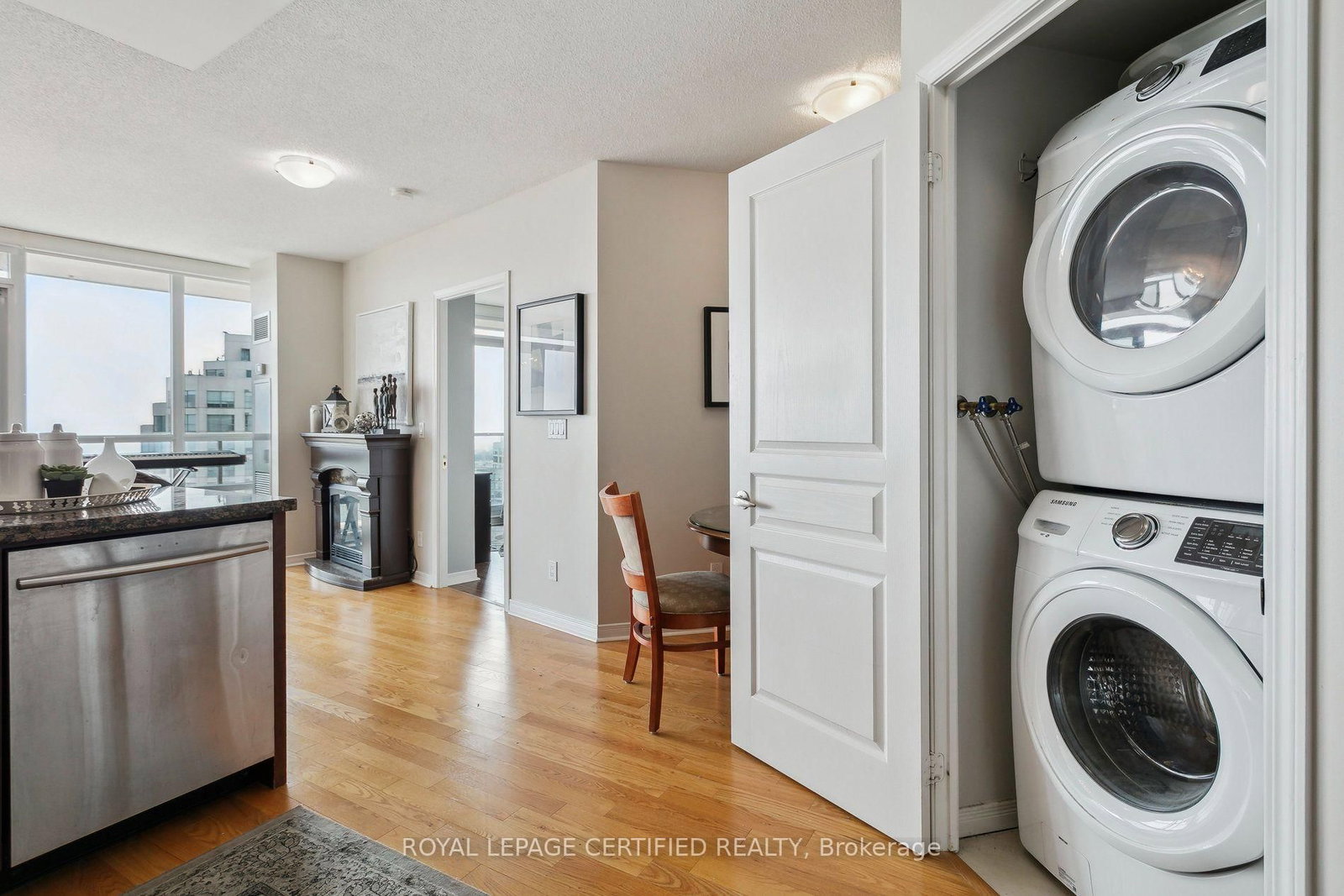 2240 Lakeshore Boulevard W • #1208 • Toronto, ON photo 18