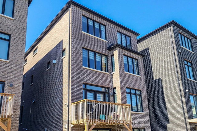 7 Kipling Grove Court