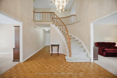 18 Jill Crescent • Brampton, ON photo 6