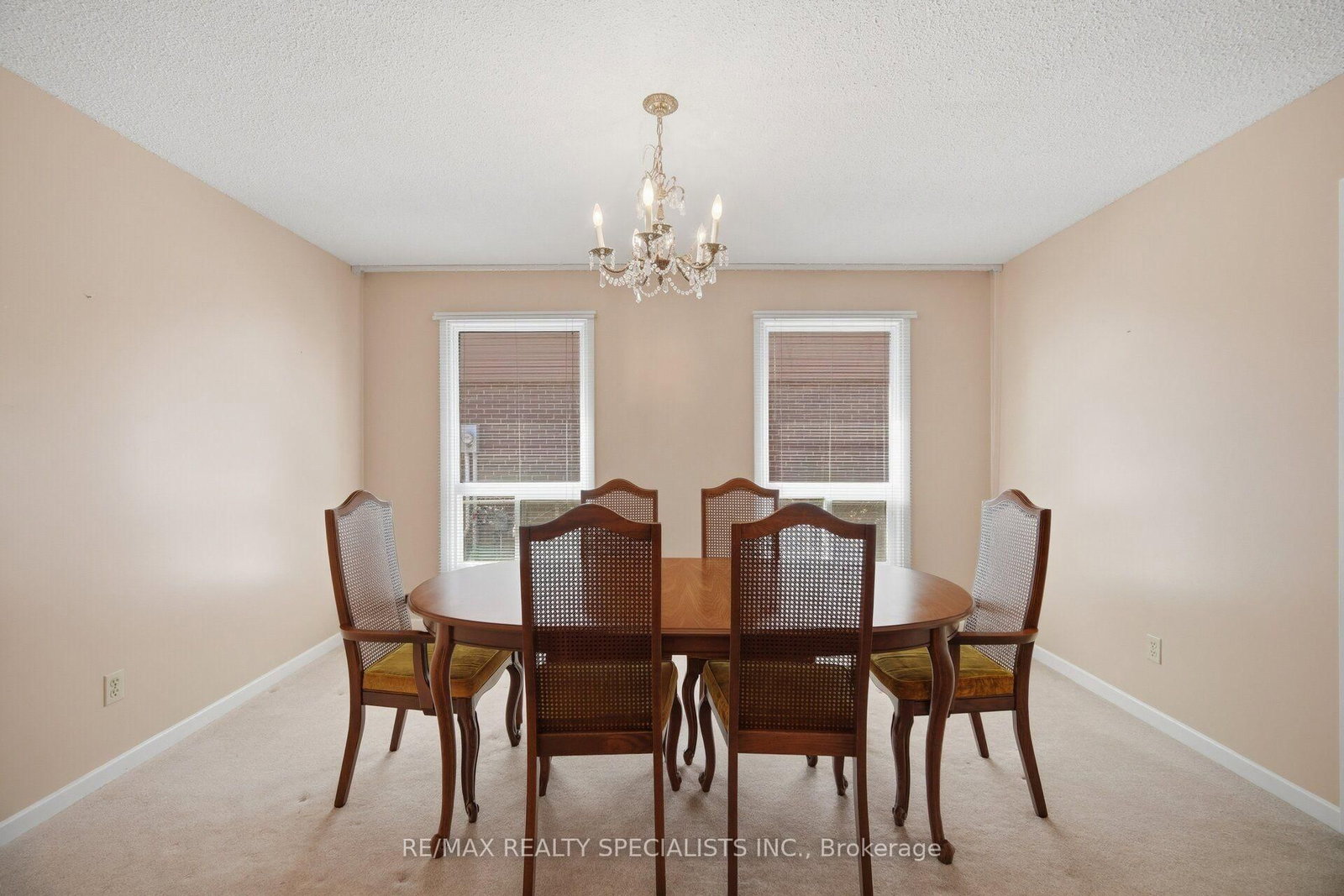 18 Jill Crescent • Brampton, ON photo 9