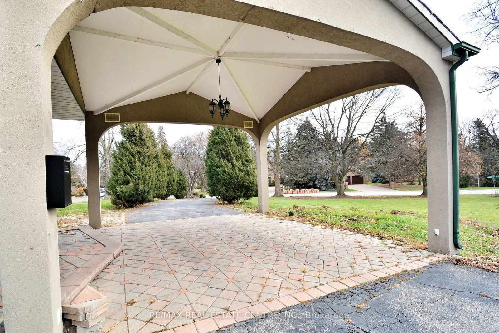 20 Crescent Hill Drive N • Brampton, ON photo 8