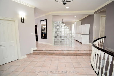 20 Crescent Hill Drive N • Brampton, ON photo 9