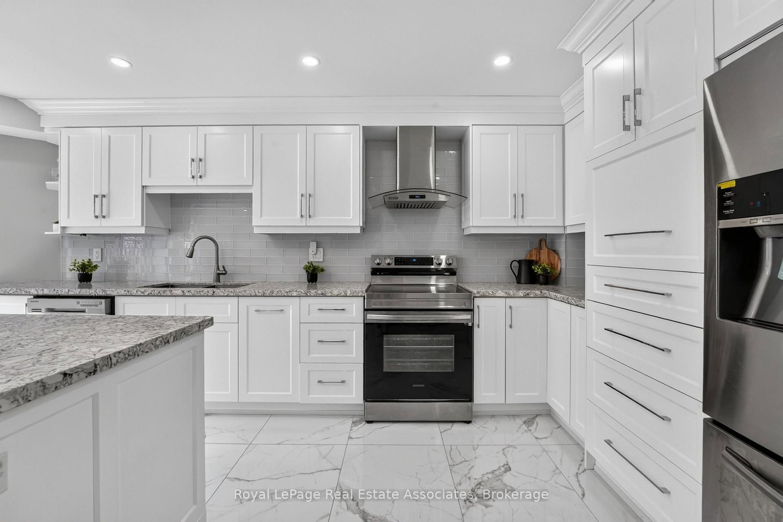 3346 Chartrand Crescent • Mississauga, ON photo 13