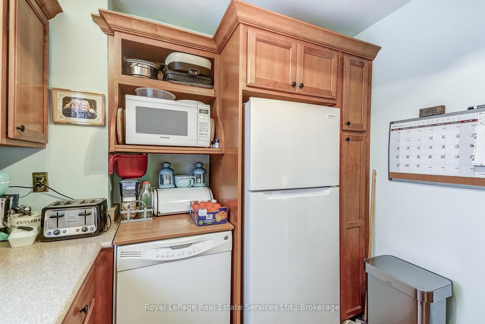 144 Heslop Milton,ON L9T 1B4 — Photo 13