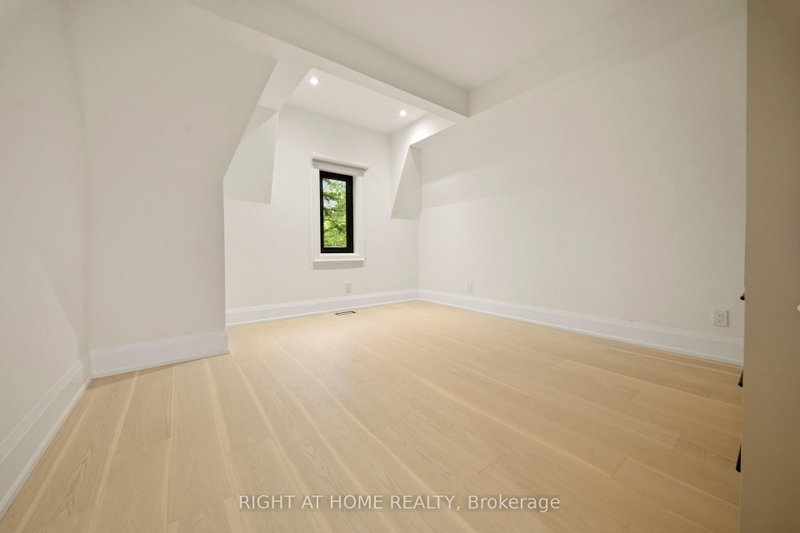 28 Pine Mississauga,ON L5H 2P6 — Photo 18