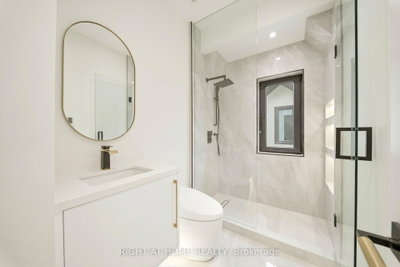 28 Pine Mississauga,ON L5H 2P6 — Photo 26