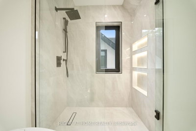 28 Pine Mississauga,ON L5H 2P6 — Photo 27