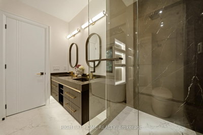 28 Pine Mississauga,ON L5H 2P6 — Photo 30