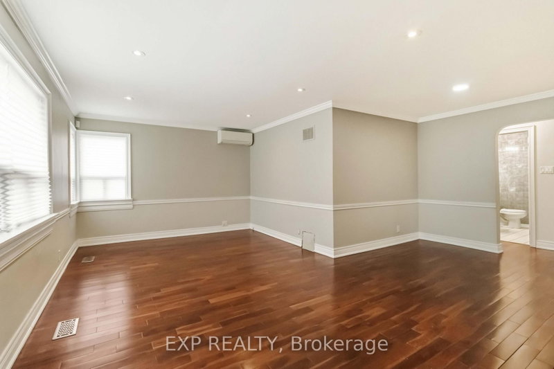 UPPER LEVEL - 133 Cornelius Parkway