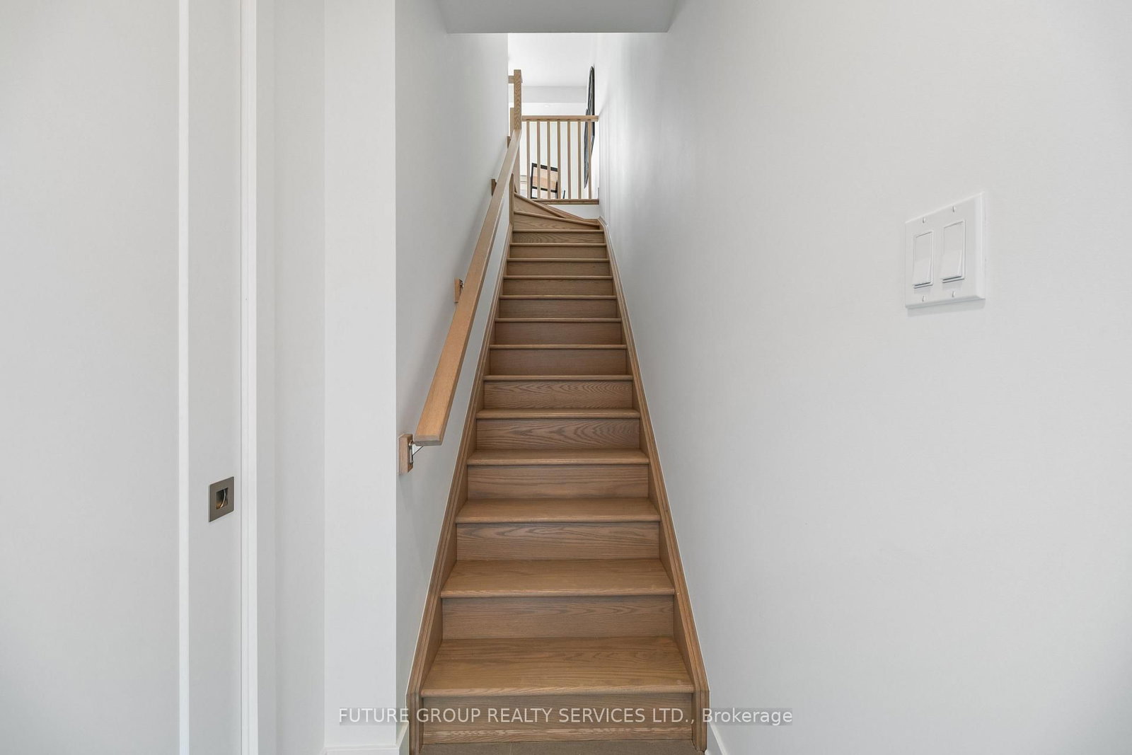 Unit 3-34 Poplar Avenue, Toronto, ON, photo 2