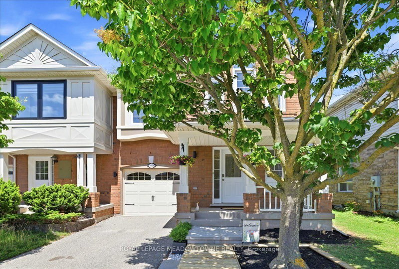 2068 Broadleaf Crescent
