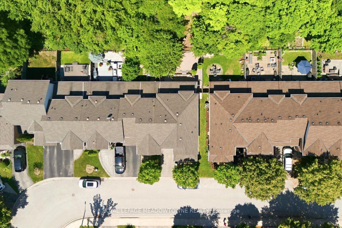 2068 Broadleaf Crescent • Burlington, ON photo 41