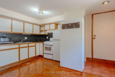 426 Seaton Drive — photo 4