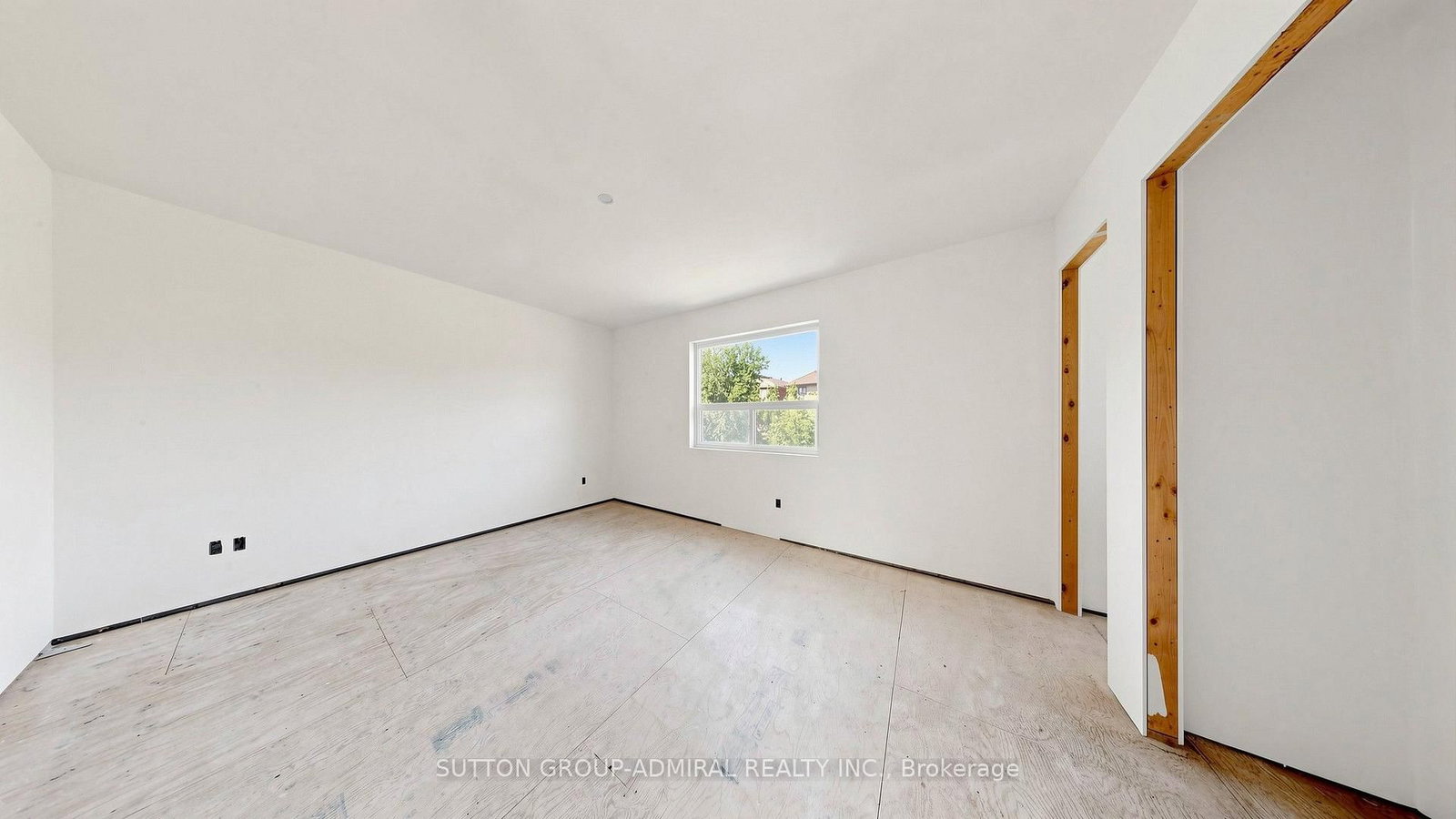 62 Rosemeade Avenue • Toronto, ON photo 35