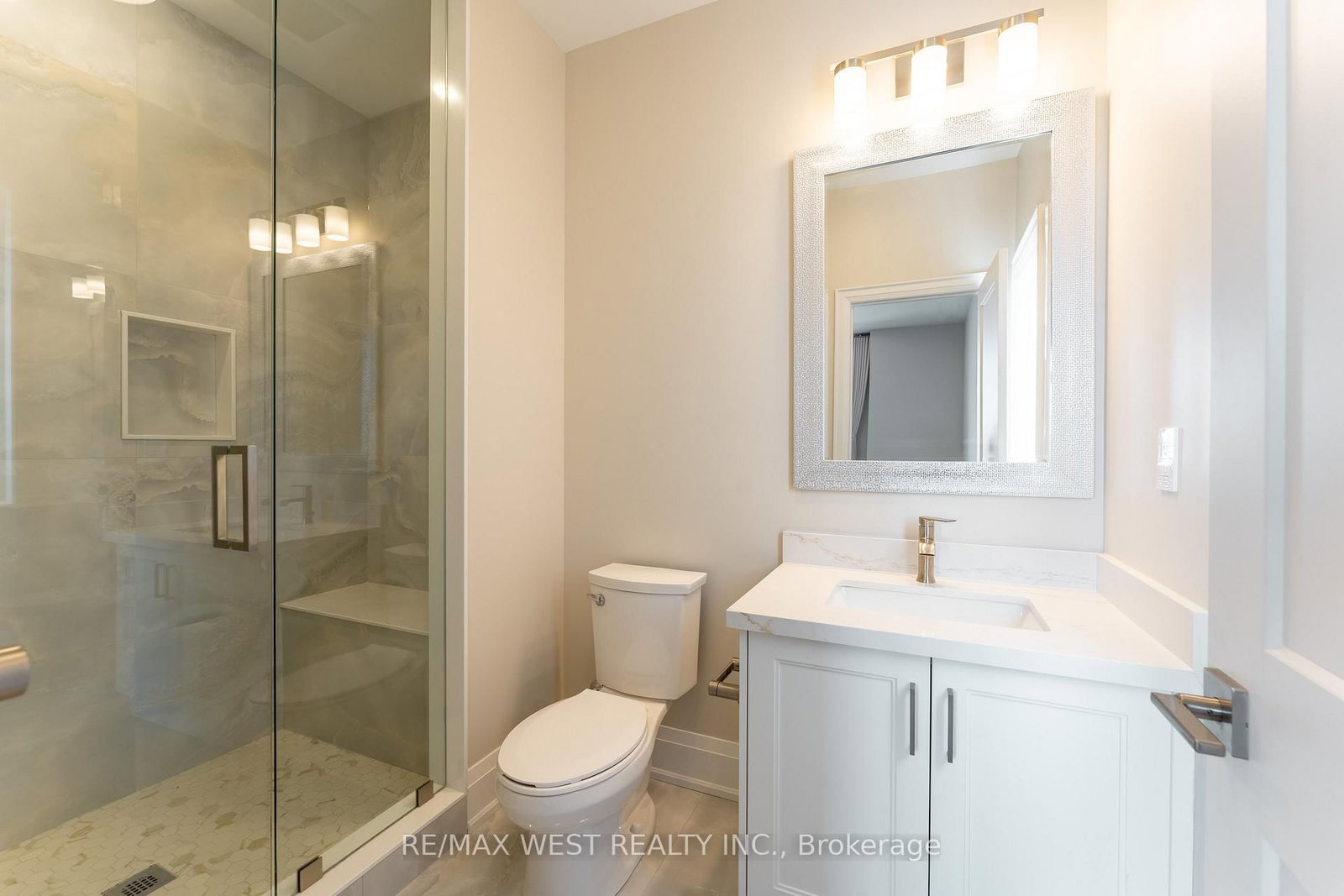 119 Jay Street • Toronto, ON photo 24