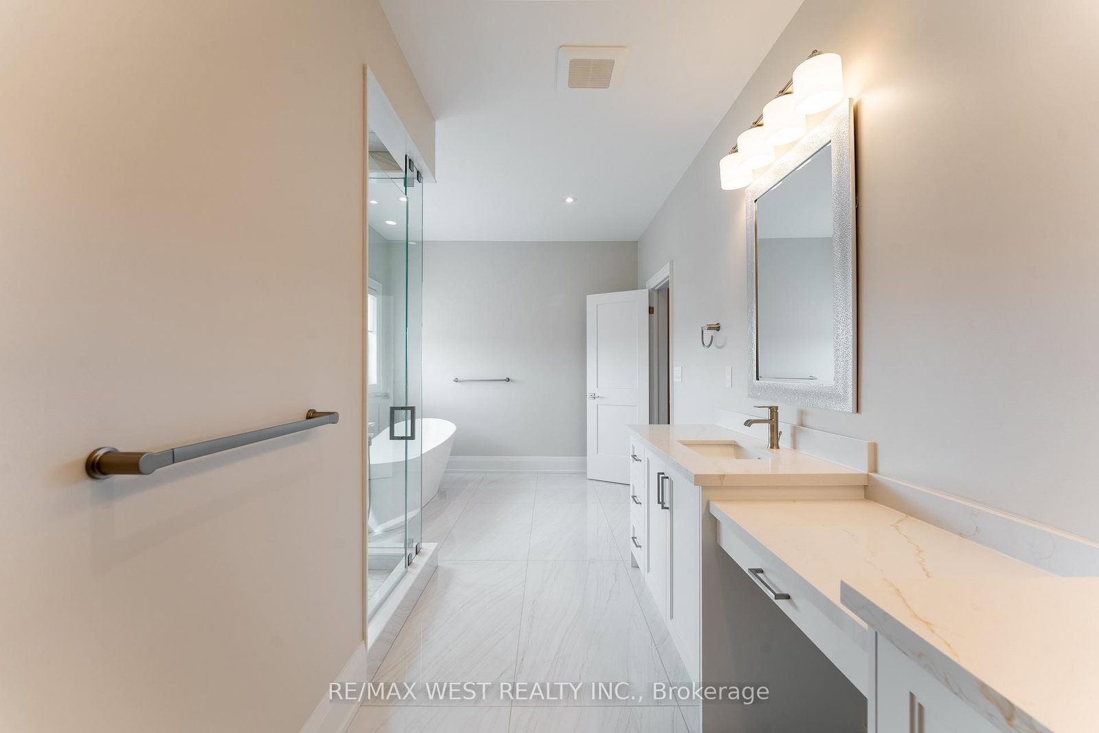 119 Jay Street • Toronto, ON photo 40